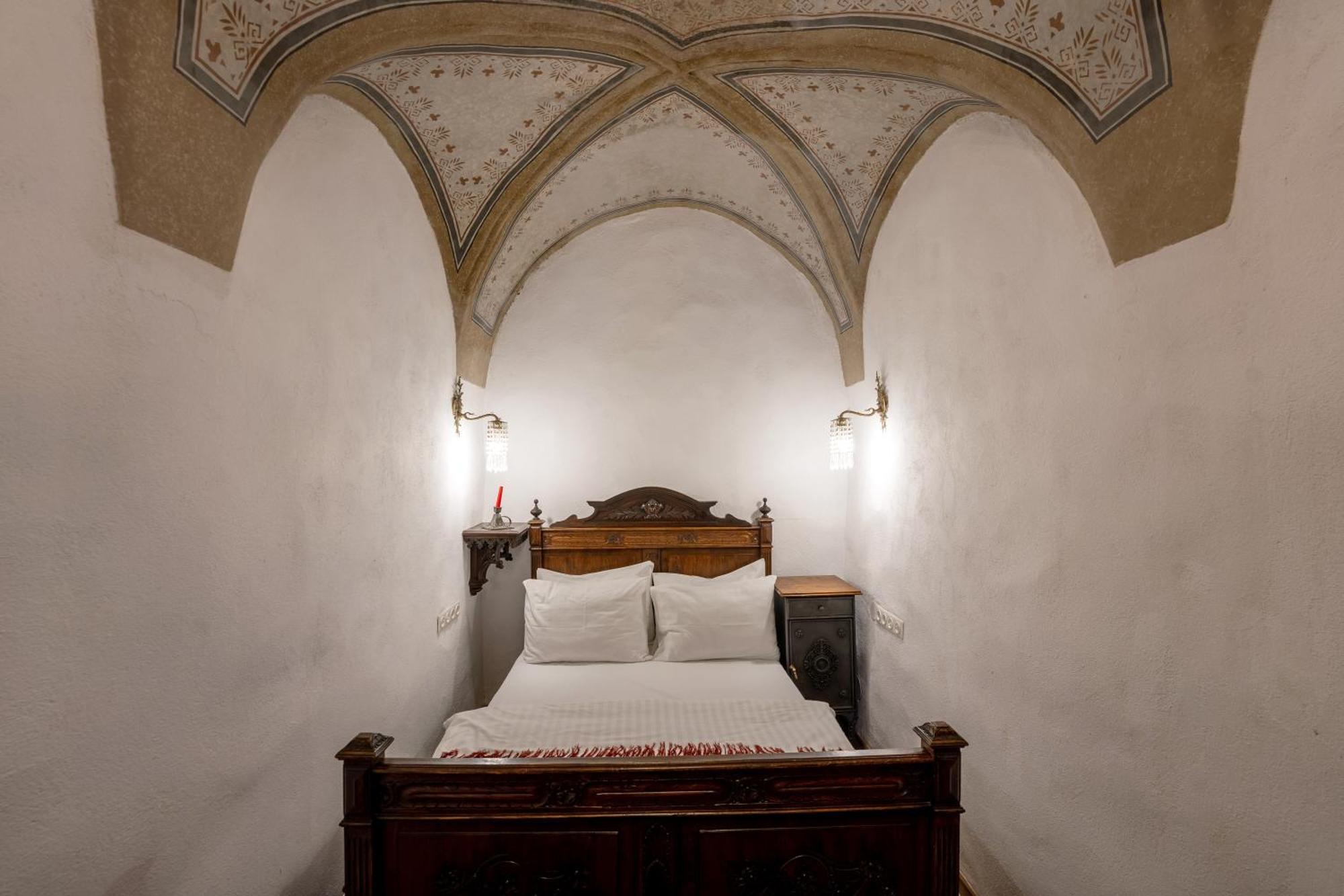 The Throne - M Museum Hotel Sighisoara Ngoại thất bức ảnh